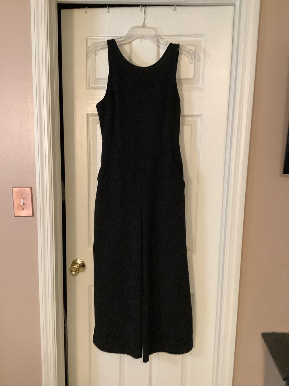 Lush Black Sleeveless tie backWide-Leg Jumpsuit pockets small